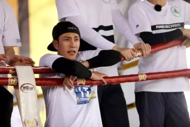 董力说对阿拉蕾一见钟情,阿拉蕾回忆董力当初说的话