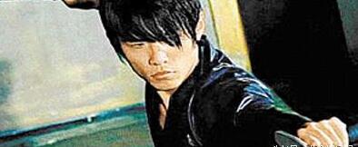 甄子丹在周杰伦演唱会耍双截棍,甄子丹周杰伦谁大