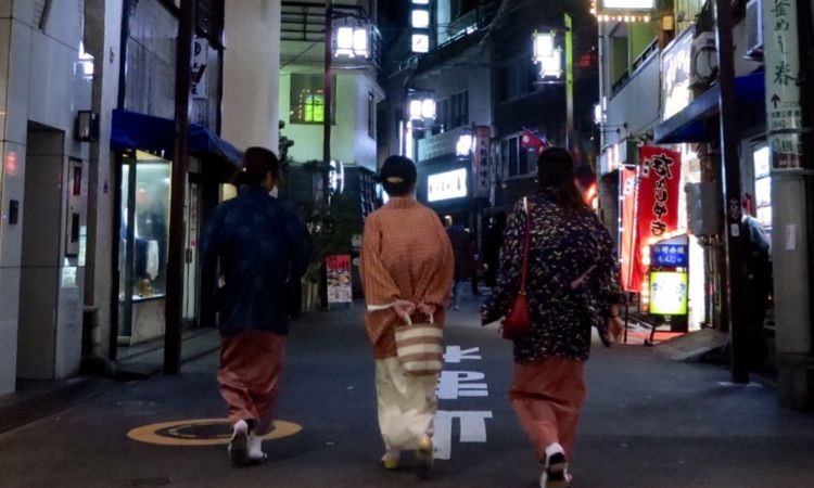 旅行是孤独的人在寻找的方式,旅行是我一辈子都愿意做的事