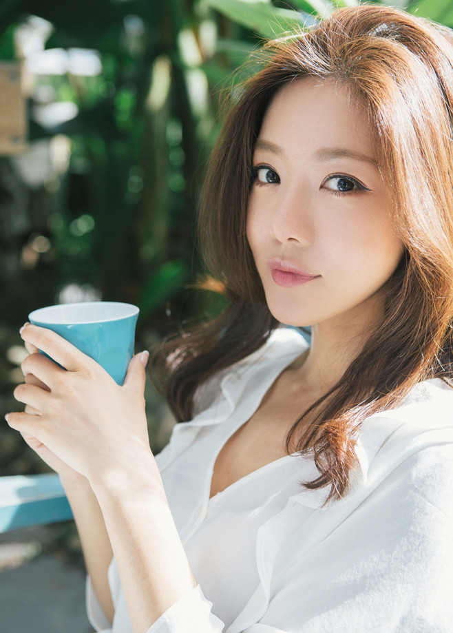 明星开店为何都开餐饮店 (明星开的餐饮店是哪家餐饮公司)