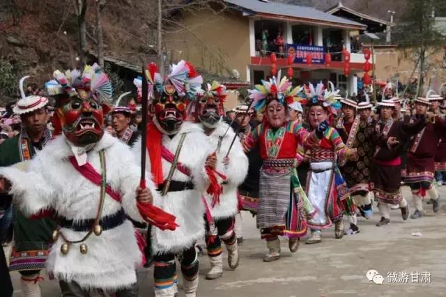 他们是古代白马氐的后裔，没有文字，傩舞“池哥昼”却让世人惊艳