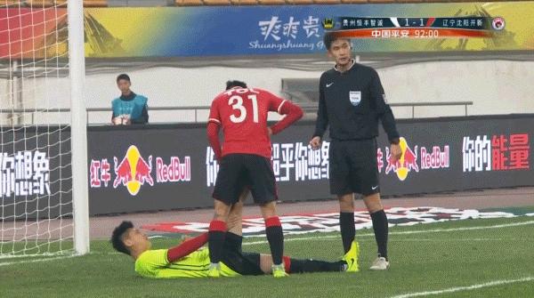 中超首场太搞笑马林挖坑自己跳假门将吓倒真前锋