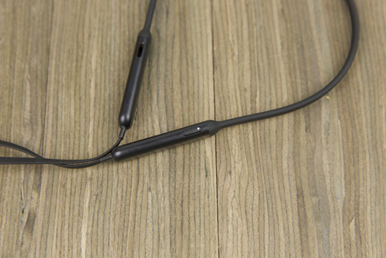 beatsx无线蓝牙入耳式耳机使用,beatsx蓝牙无线入耳式耳机怎么样