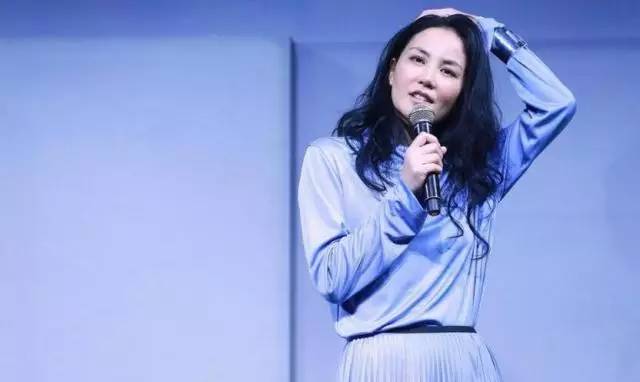 明星怀孕都用什么彩妆,明星孕妇推荐的彩妆品牌