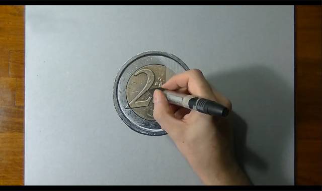 3D立体写实彩铅画视频教程，教你画出写实彩铅硬币