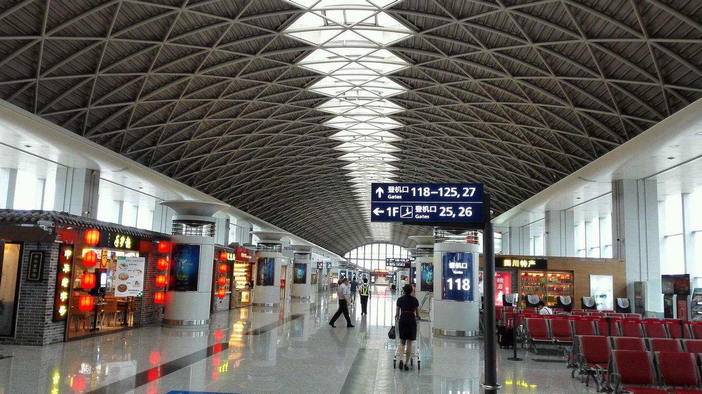 成都双流机场攻略,到了成都双流机场该先去哪里玩