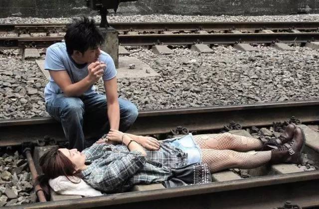 当你说话别人说你是小学生,别人说你说话像小学生