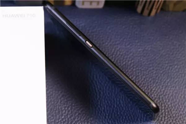 鍗庝负p10鎽勫儚澶存槸绱㈠凹鐨勮繕鏄緯鍗$殑,寰曞崱闀滃ごsummilux鍗庝负p10