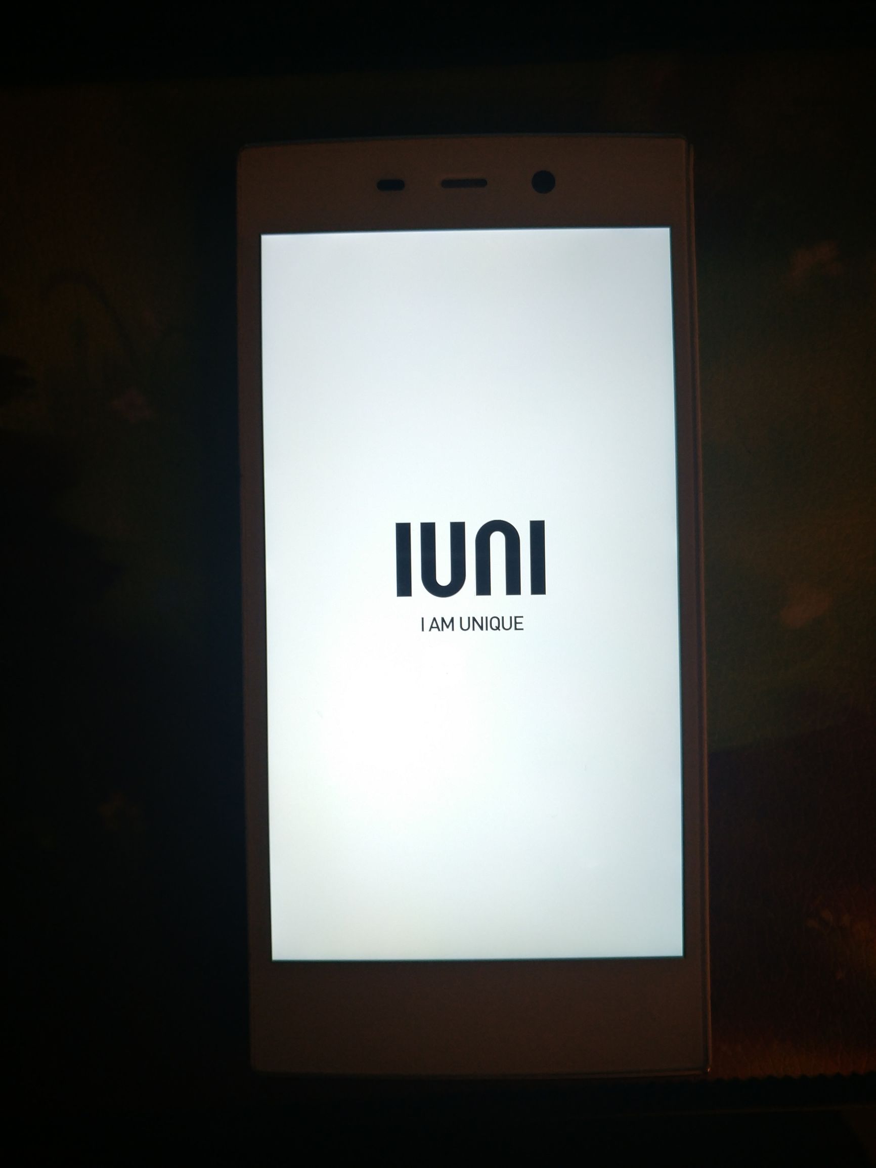 致敬经典，MIUI复活IUNIU2，曾今的神机今日沦为备用