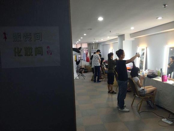 胡歌使用替身是怎么回事,胡歌的替身事件