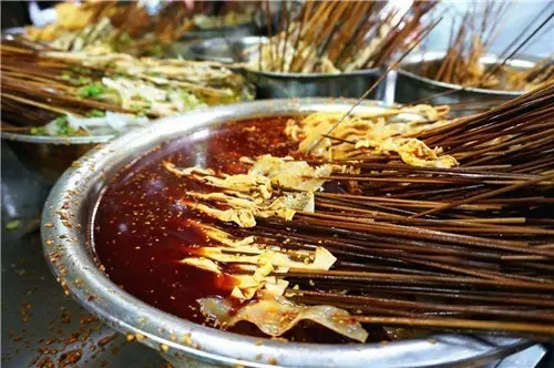 成都宽窄巷子景区特色,成都宽窄巷子有哪些小吃城