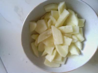 6个月婴儿辅食食谱苹果泥做法,6个月辅食苹果泥怎么做