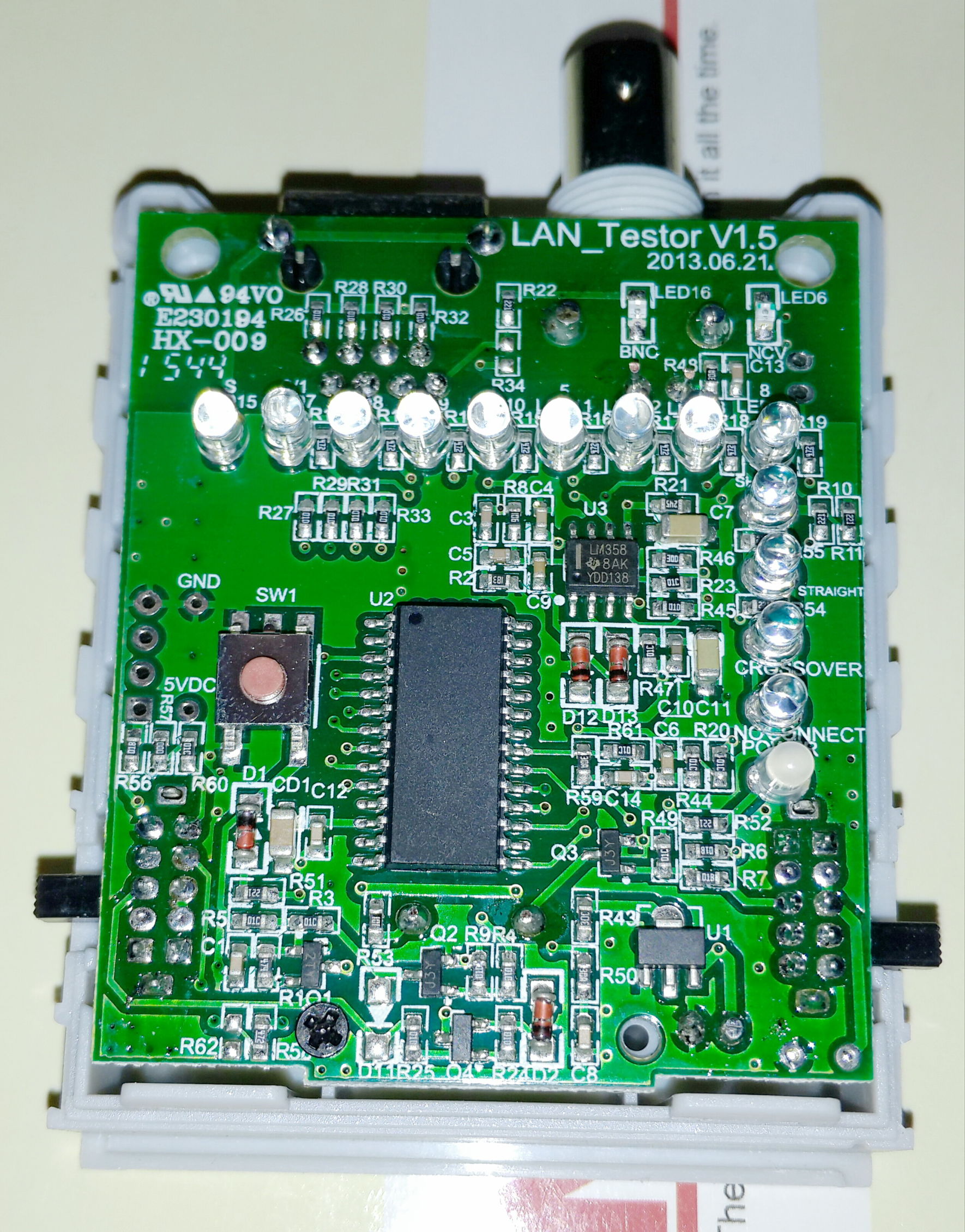 台湾宝工的网线测试仪，看看做工用料如何