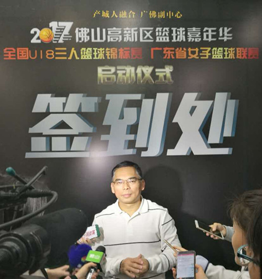 易建联篮球专场,易建联球场