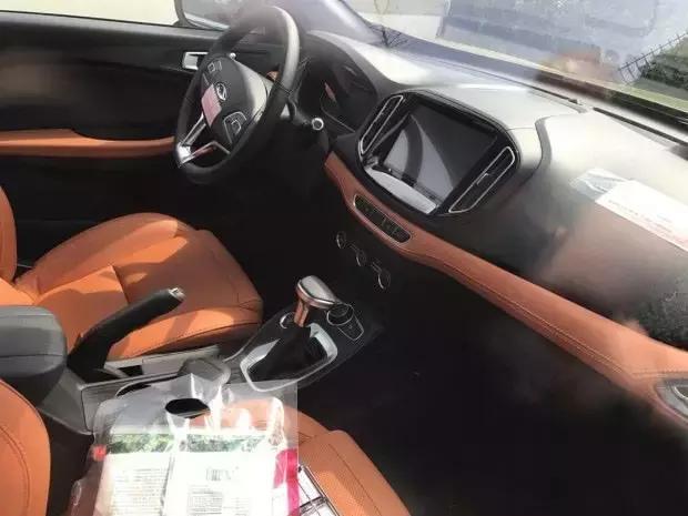 车叔晚报｜劳斯莱斯定制童车，世爵C8，长安凌轩……