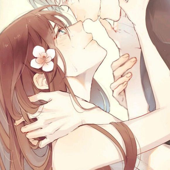 不明显的情侣头像动漫图自取,无水印情侣头像甜蜜双人图文