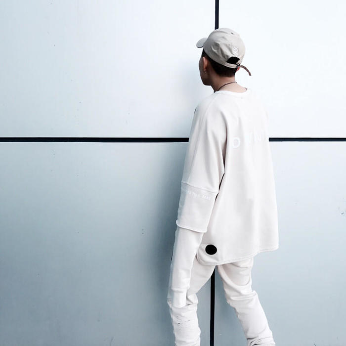 假两件设计洋气又减龄,秋冬单品推荐穿出层次感