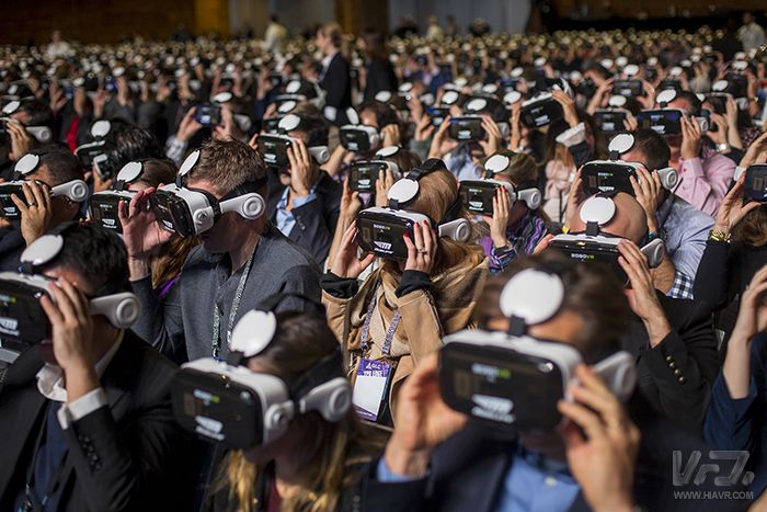 小宅vr眼镜z4效果怎么样,小宅z4vr眼镜没有手柄怎么下游戏