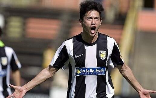 11岁时破世界记录，曾被视为国足救世主，如今有家难回