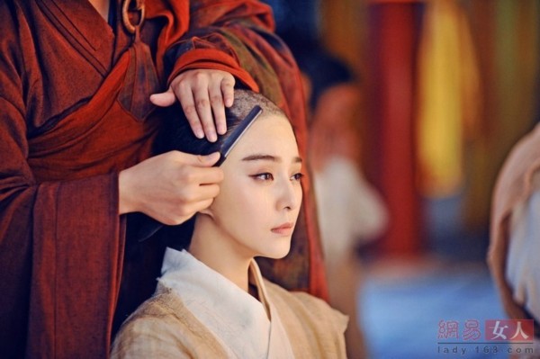 真正剃光头的女星,真剃光头的女明星