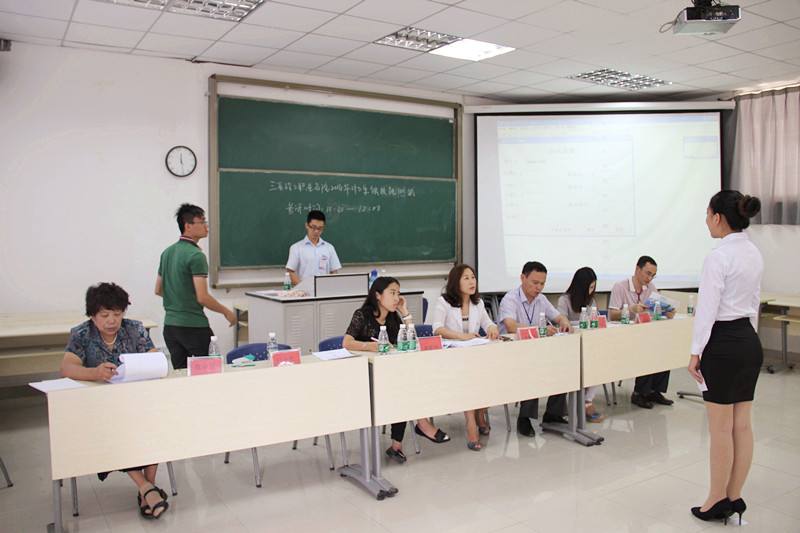 单招学校物流管理面试自我介绍,影视节目制作单招面试自我介绍