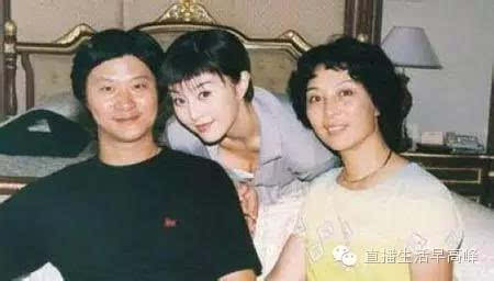 王宝强全家福,王宝强晒全家福