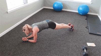 半个月平板支撑可以练出来马甲线,平板支撑一天多久能锻炼马甲线