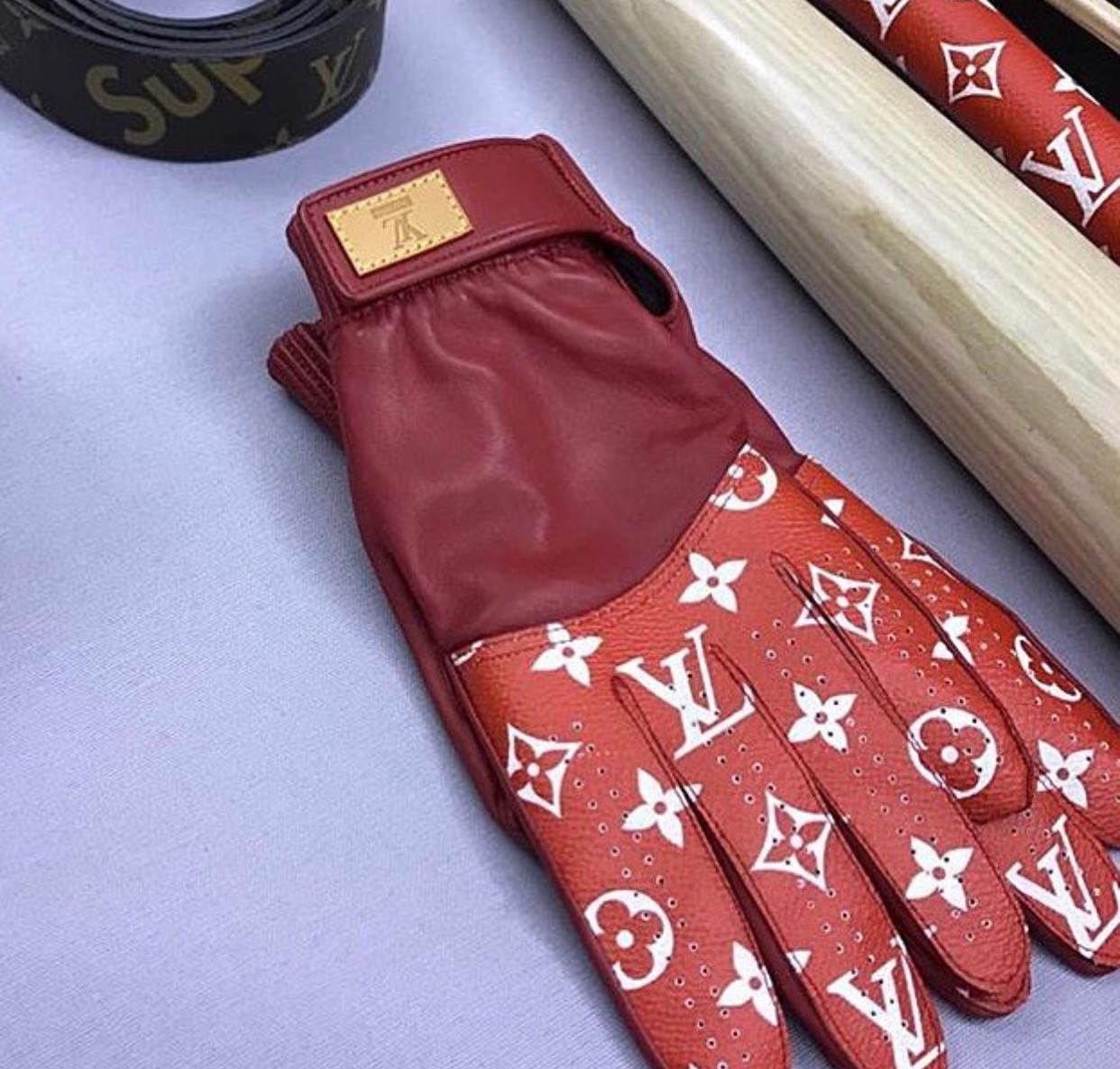 不是白浅夜华而是LVxSupreme