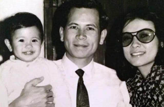 王宝强全家福,王宝强晒全家福