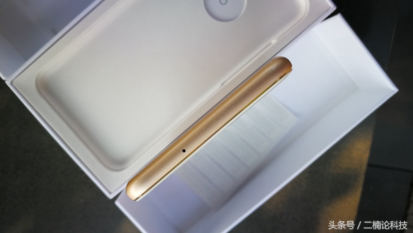 华为p10钻雕蓝后盖原厂,华为p10钻雕蓝陶瓷白哪个好