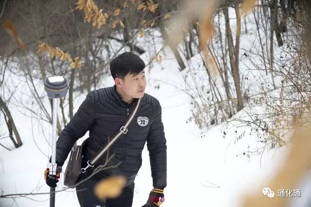 他们用双脚记录坐标｜与测绘员一同感受风雪