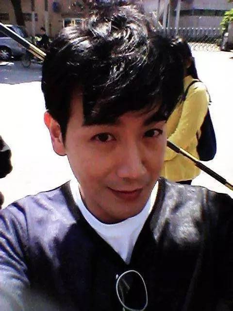 张智尧白发盛世美颜,陌上人如玉公子世无双张彬彬