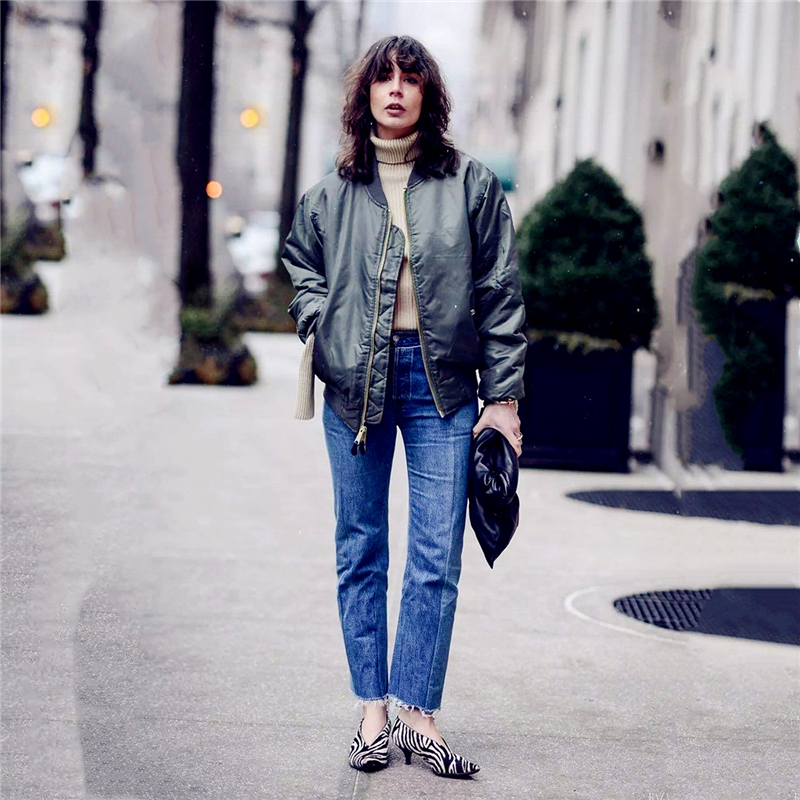 奶奶鞋怎么穿不显老 (奶奶鞋女款2022新款搭配)