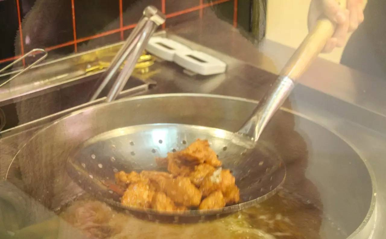 南京正新鸡排最火爆,暴走两万步吃个椰子鸡