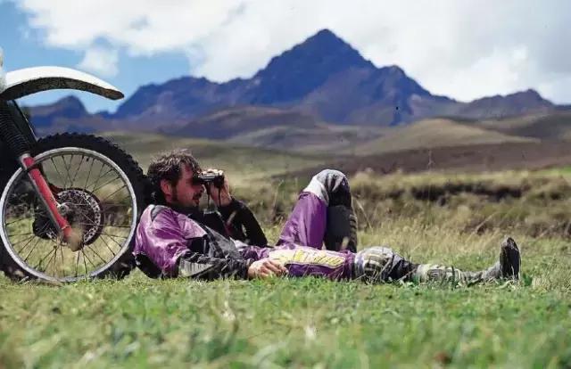 部队一般用什么品牌望远镜 (军用望远镜哪家最好用)