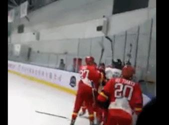 2022中韩冰球冲突全过程,中韩冰球比赛冲突阶段