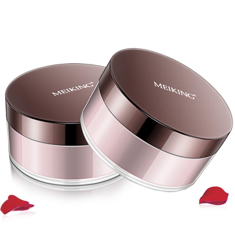 粉饼和散粉有什么区别,粉饼和散粉的区别哪个更好用