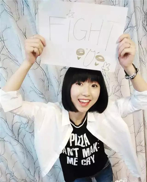 第一次见面碰到好可爱的女孩子,遇到这么可爱的小姐姐你会喜欢吗