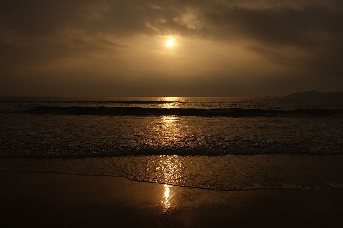 索尼黑卡24-600mm值得入手吗,现在索尼黑卡rx10m4什么价位