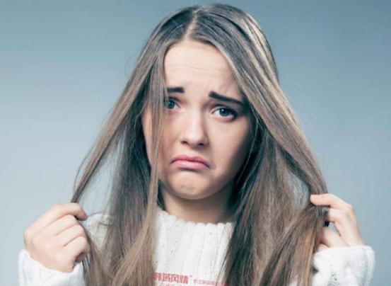 说好往前走你却频频回头,说好一起往前走你怎么退了半步