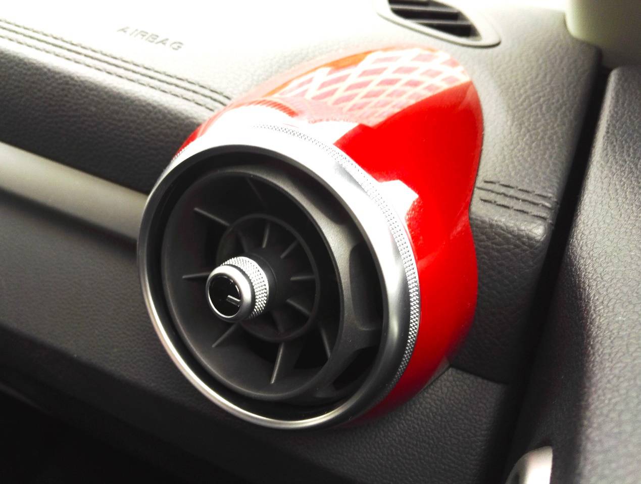 可自动泊车遥控车,名爵zs智能辅助驾驶