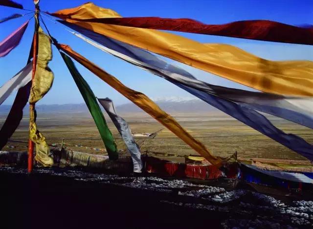 在人生的旅途中与你相遇,在人生的旅途中愿与你结伴同行