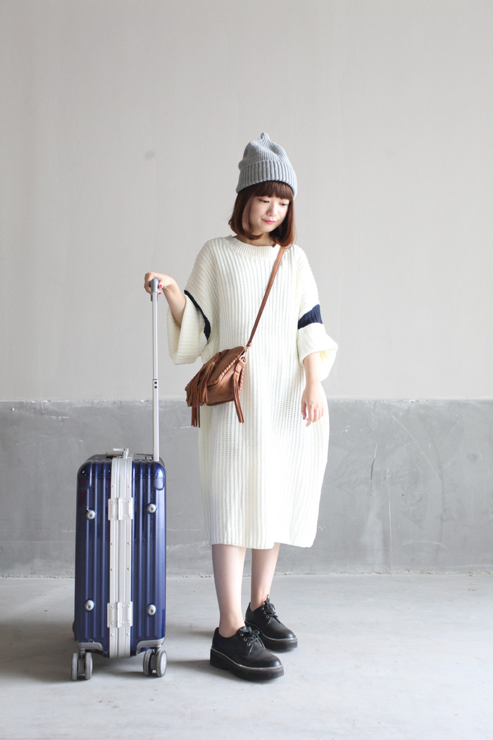 粉红色的毛衣两个人的回忆 (一件黑色毛衣的回忆)