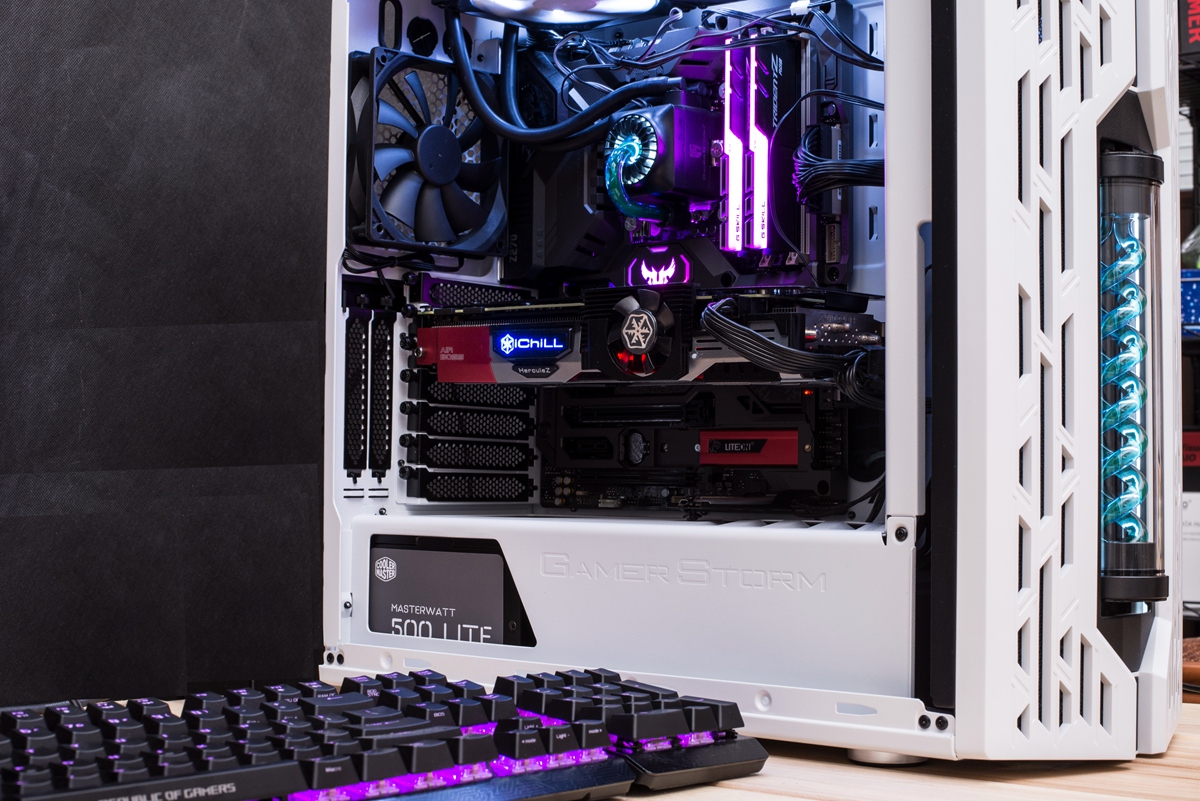 华硕电脑玩生化危机,华硕无畏15i生化危机