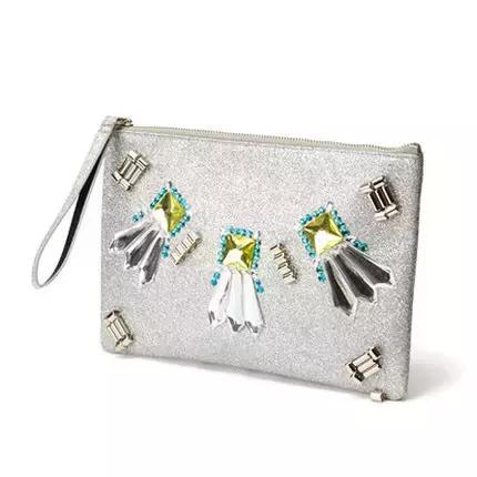 这几款包包让你美腻一个冬季,这几款包包让你一包背进时尚圈