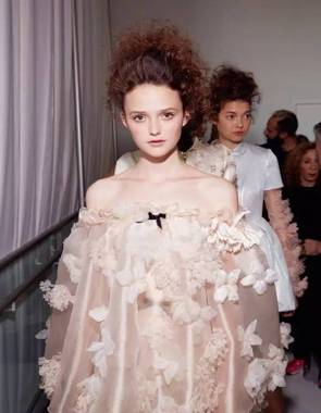 离不开的底妆产品,光感微立体底妆