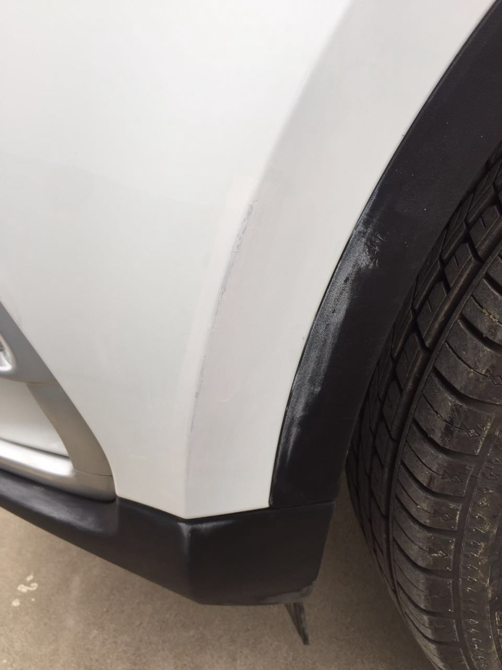 车漆被剐蹭后补漆效果怎么样,汽车剐蹭补漆用什么方法好