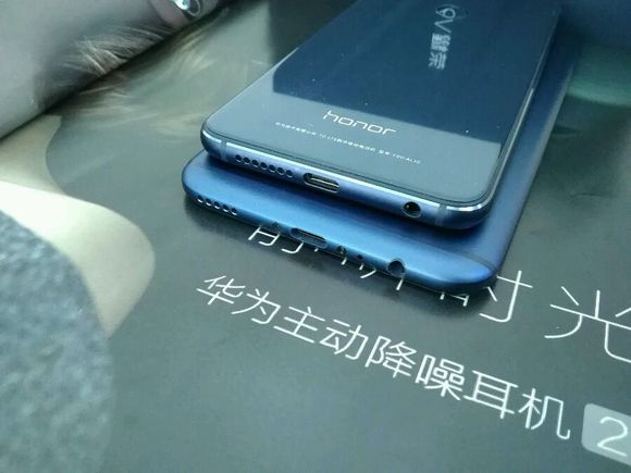 魅海蓝和哪种蓝色接近,魅海蓝和幻夜黑哪个颜色好