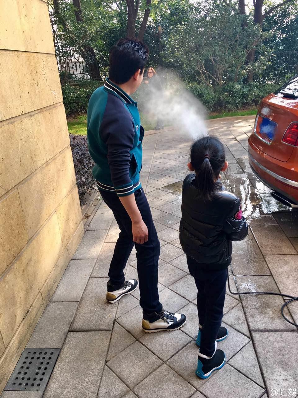 李晨送范爷的礼物,李晨送范冰冰的睡衣