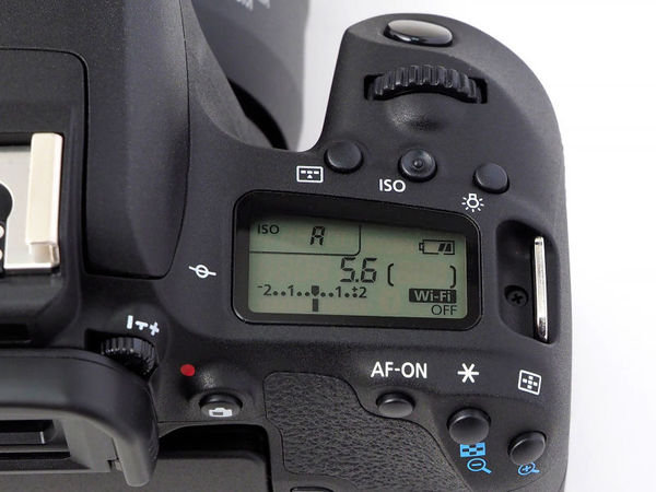 佳能eos77d视频,佳能eos77d放大多少倍